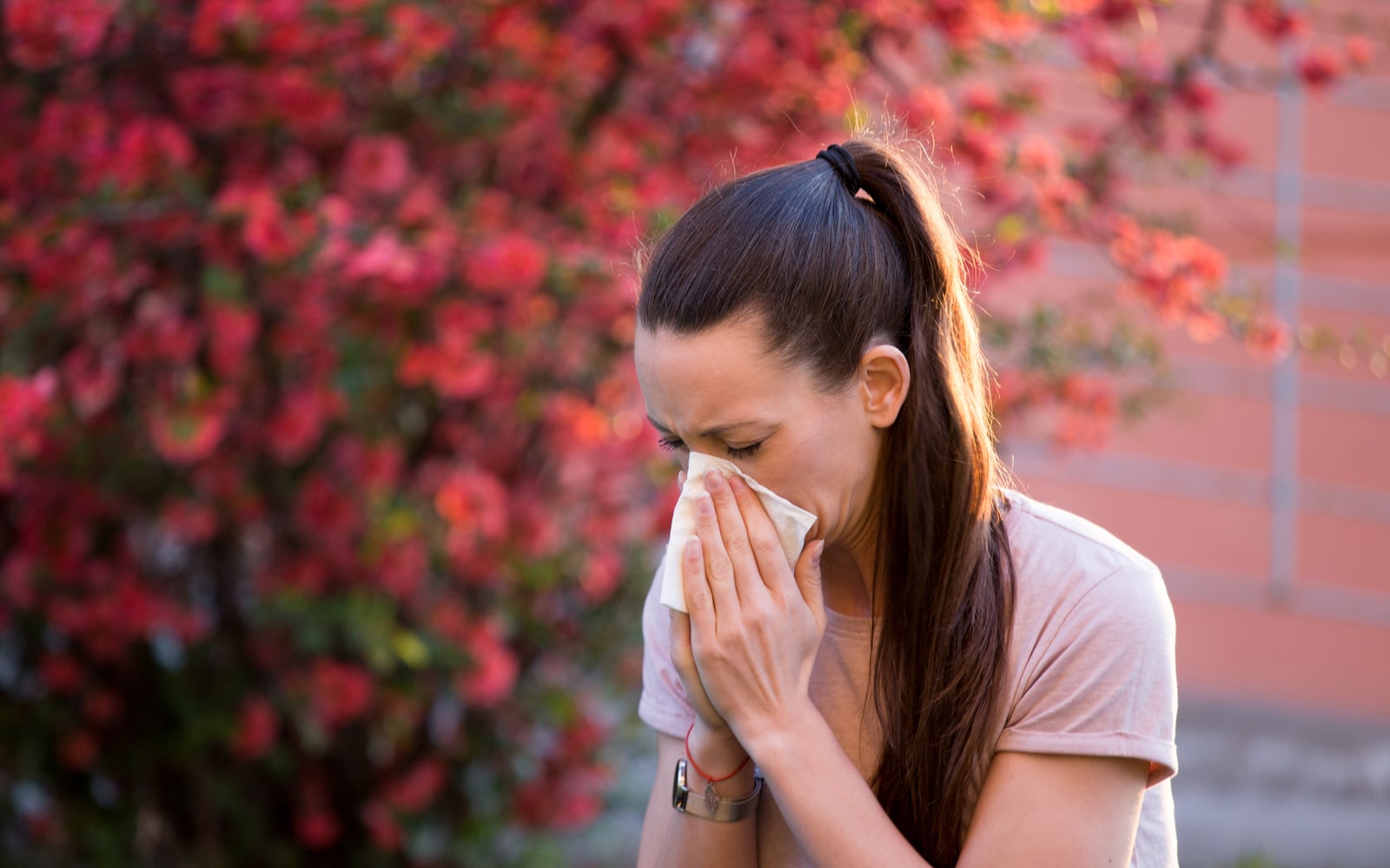 Seasonal health content can help patients avoid allergies and diseases.